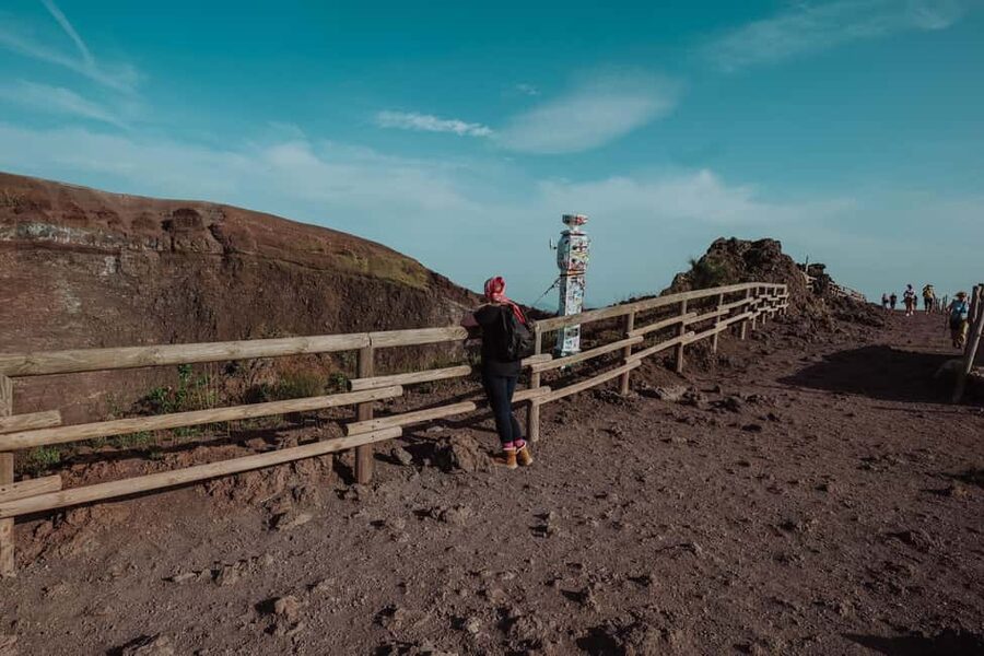 Pompeii and Mount Vesuvius excursion from Naples - The climb to Vesuvius and its crater rim