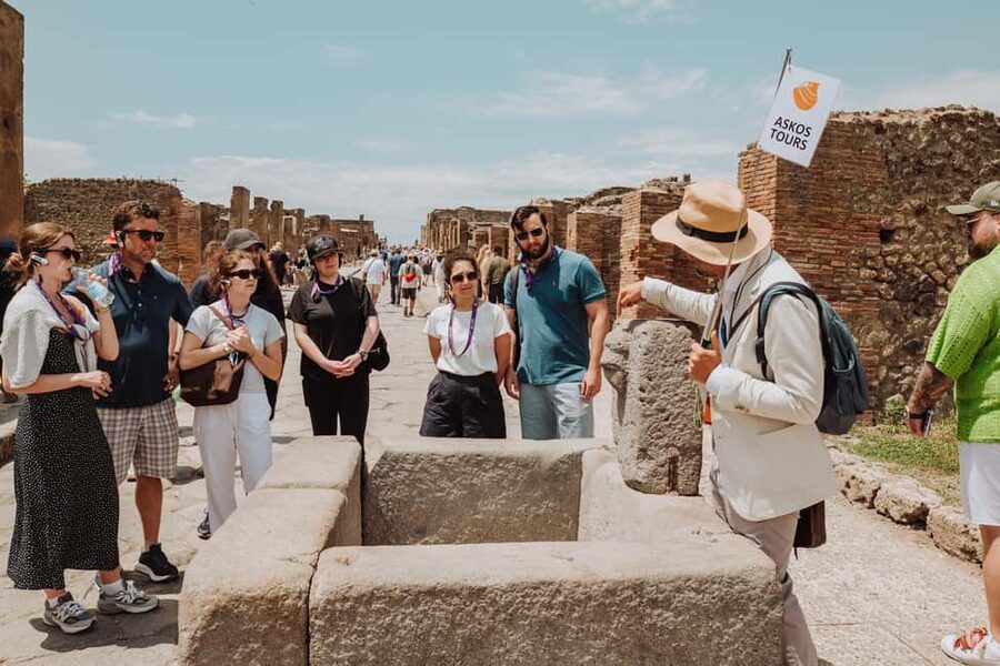 Pompeii and Mount Vesuvius excursion from Naples - Entering Pompeii through Porta Marina