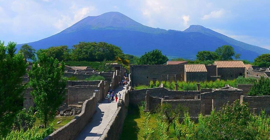 Pompeii and Vesuvius Full-Day Tour from Amalfi Coast - Why this day works from the Amalfi Coast