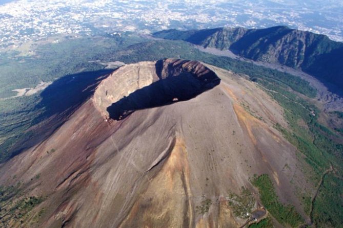 Pompeii and Vesuvius - VIP Tour/Small Group with Lunch - Climbing Vesuvius to about 1,000 meters