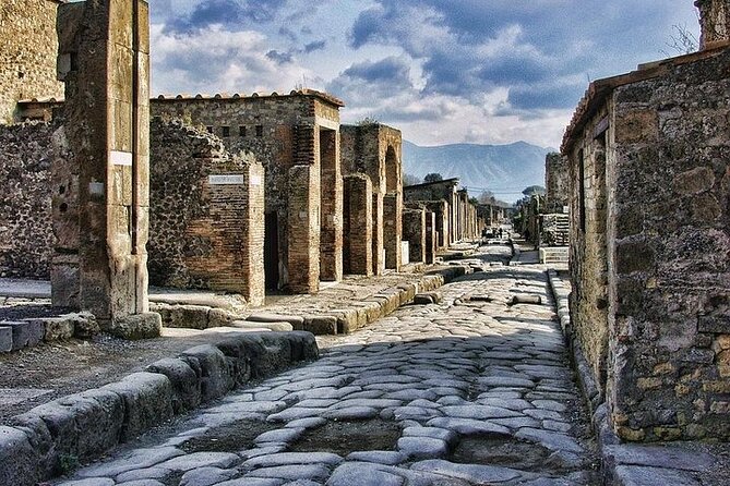 Pompeii half day tour from Naples - Is $89.31 plus €19 a fair price?