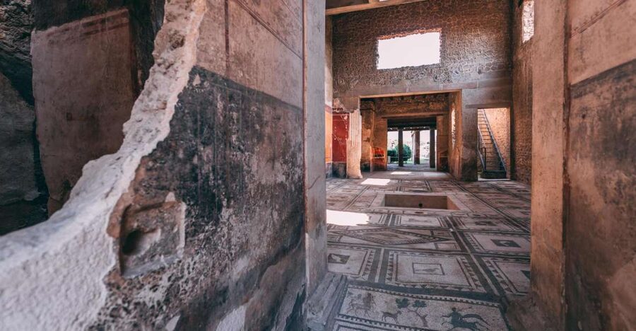 Pompeii: Private Tour with an Archaeologist - Porta Marina and the first glimpse of Roman Pompeii