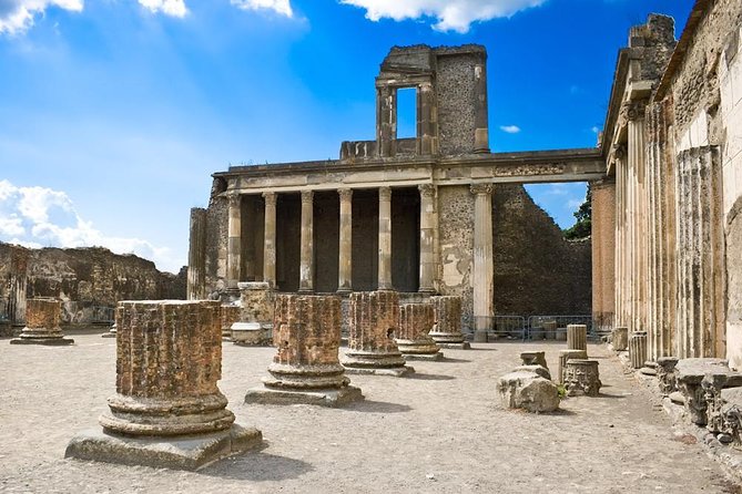 Pompeii ruins and the city of Naples with private transportation - Pompeii’s Teatro Piccolo and Teatro Grande