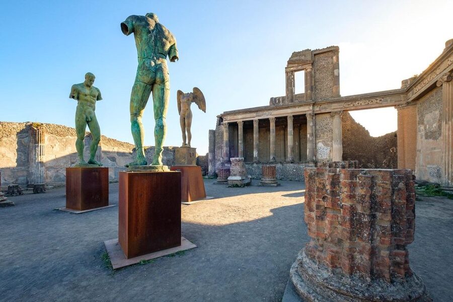 Pompeii with Wine Tasting Private Tour - Pickup from Naples, Sorrento, or the Amalfi Coast