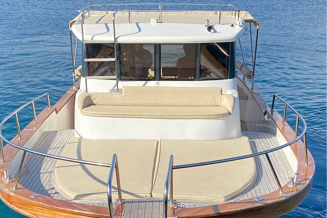 Private boat excursion island of Ischia with Gozzo Cilento 12m - Sorgeto’s natural thermal waters