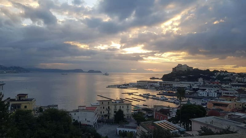 Private car tour among the treasures of the Campi Flegrei in Naples - Baia’s baths and the temples of Venus and Diana