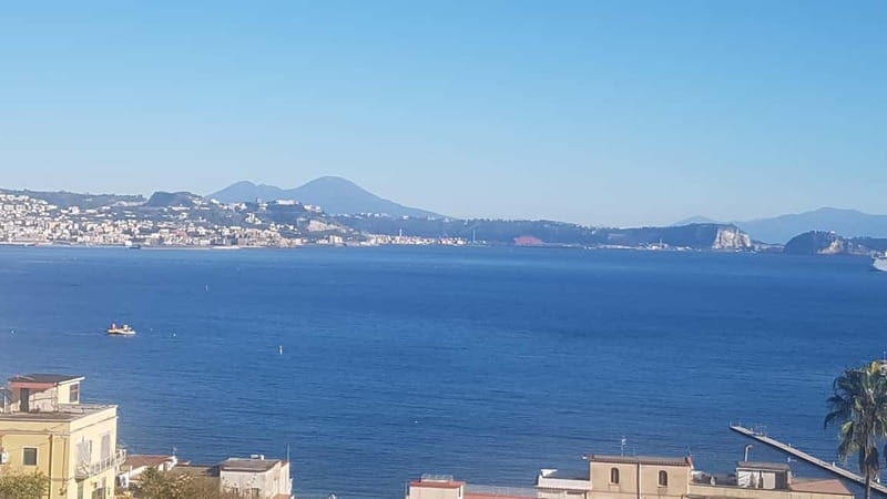 Private car tour among the treasures of the Campi Flegrei in Naples - Cuma and the older layers of the region