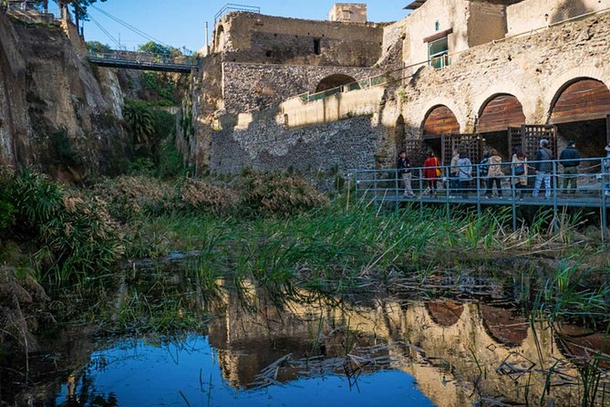 Private Herculaneum for Families: Kids Archaeology Adventure - Gymnasium, mosaics, and the Roman love of display