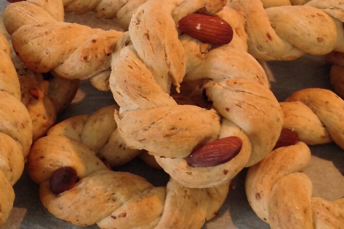 Private Tour: Naples Food Tasting Tour by Vintage Fiat 500/600 - Key points at a glance