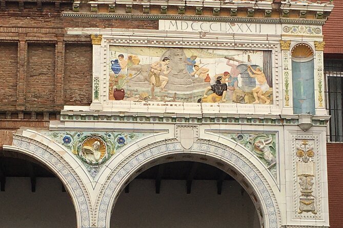 Private tour of Naples with street food tasting - Piazza del Gesù Nuovo and the old center