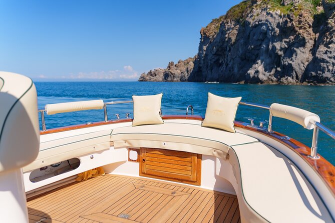 Private tour of the island of Ischia on a Fratelli Aprea gozzo - Why seeing Ischia by boat makes sense
