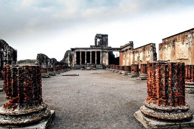 Private Tour Rome to Pompeii in private vehicle or fast train - What the 10-hour private vehicle day feels like