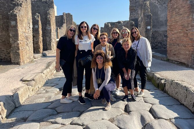 Private Tour to Pompei and Herculaneum: Skip-the-line Tickets - Herculaneum: smaller site, sharper details