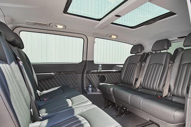 Private transfer from NAPLES to POSITANO or reverse - Inside the Mercedes for up to eight people