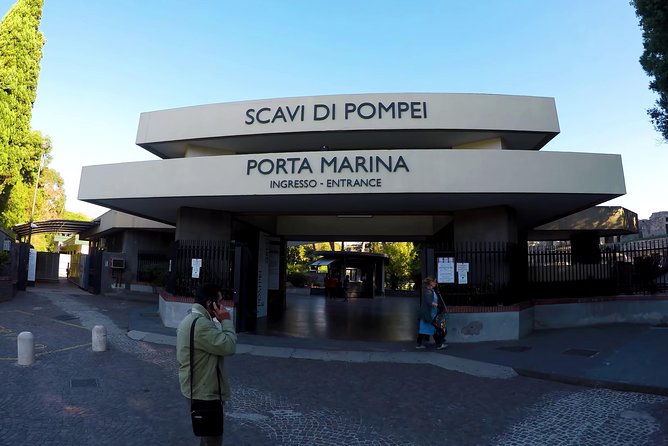 Private Transfer Naples to Sorrento with option of a Stop in Pompeii - What the one-hour drive is really buying you