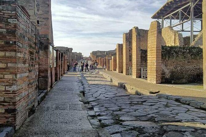 Private transfer to Positano via Pompeii - Private transport for up to six people