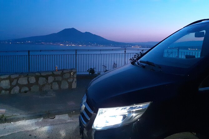 Private transfer to Positano via Pompeii - Walking through the archaeological gates
