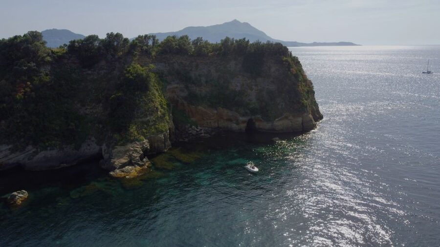 Procida: Boat Tour with Swimming Stops and Underwater Photos - Underwater photos and the personal touch