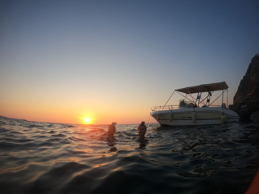 Procida: Boat Tour with Swimming Stops and Underwater Photos - Who will enjoy this most