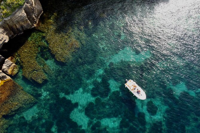 Procida Island Tour by Boat 2h 15m with Swimming and Underwater Photos - Swimming, snorkeling, and underwater photos