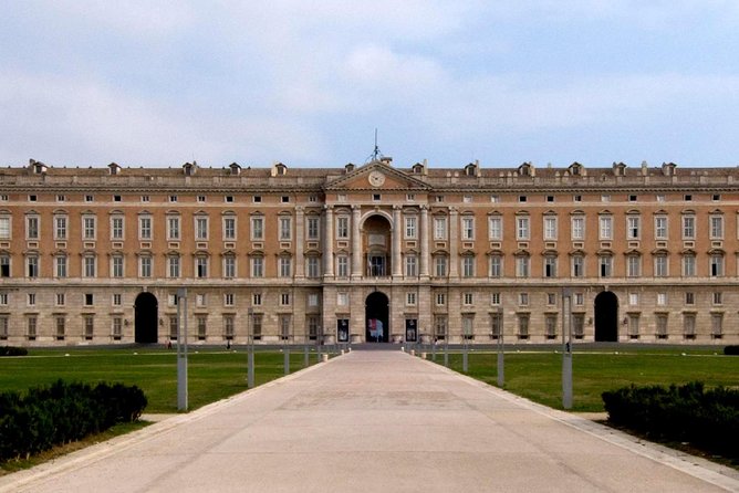 Royal Palace of Caserta tour and winery Cantina sul Vesuvio . - Seeing the Royal Palace of Caserta in three hours