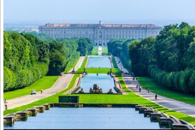 Royal Palace of Caserta tour and winery Cantina sul Vesuvio . - A family winery near Pompeii