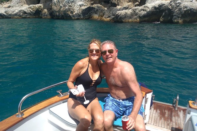 Secret Gem Tour of the Amalfi Coast by car + boat - Who will get the most from this private day