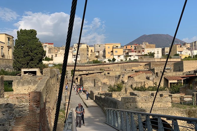 Secret Herculaneum: The Hidden Treasure of Ancient Roman Civilization - Why Herculaneum feels different from Pompeii