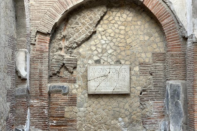 Secret Herculaneum: The Hidden Treasure of Ancient Roman Civilization - The Samnite House and the main Roman street