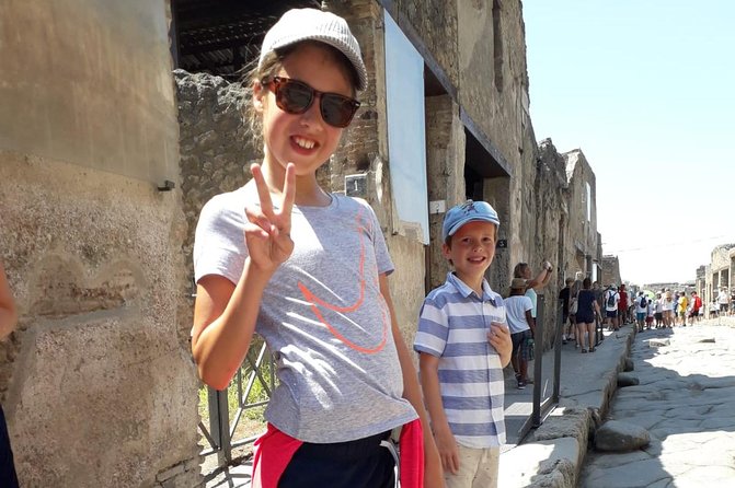 Shore Excursion Tour for Kids from Naples Port to Pompeii and Vesuvius - What the Pompeii guide adds
