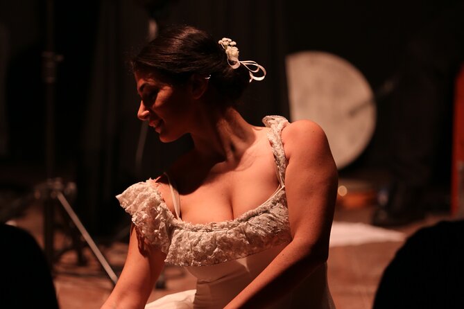 Show Songs Music and Neapolitan Dances with Tasting - Is $31.15 a fair price?