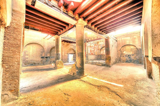 Skip-the-line Ancient Herculaneum Highlights Exclusive Tour with Private Guide - Roman houses that still feel personal