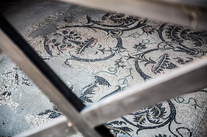 Skip-the-Line Pompeii Guided Tour from Naples - Via delle Ville and the Teatro Grande