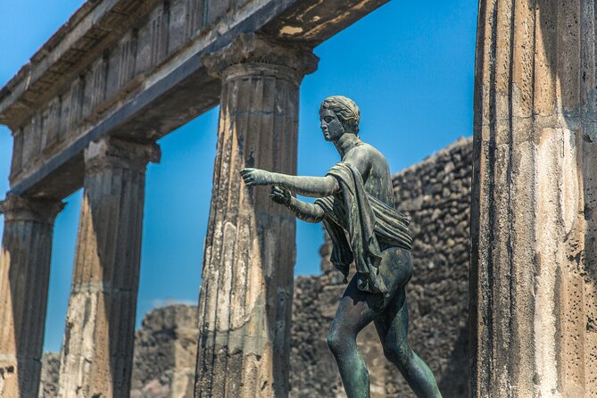 Skip-the-Line Pompeii Guided Tour from Naples - Meeting in central Naples
