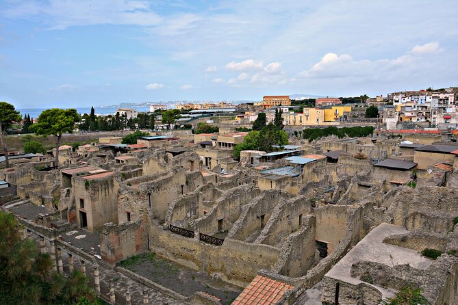 Skip-the-Line Ticket for Herculaneum Ruins - Why Herculaneum rewards a slower look