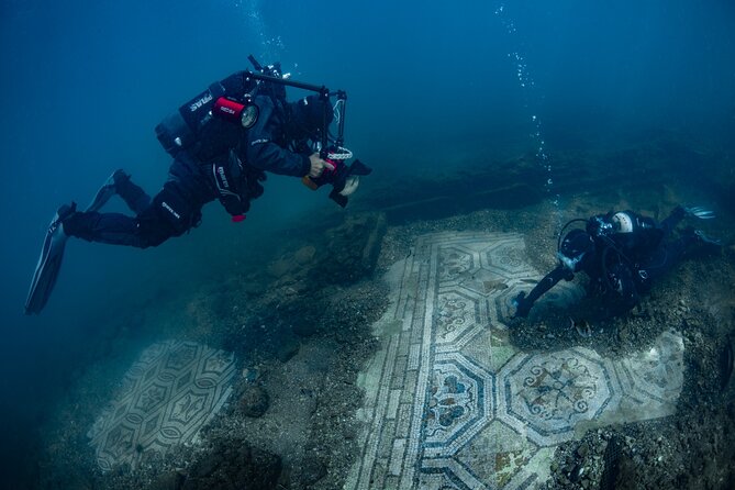 Snorkeling among the Submerged Archaeological Finds of Baia da Napoli - What Happens During the Four-Hour Outing