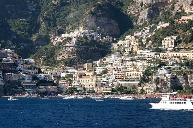 Sorrento, Positano and Pompei Private Tour with Lunch - Sorrento: Piazza Tasso, shopping, and a quick taste of town