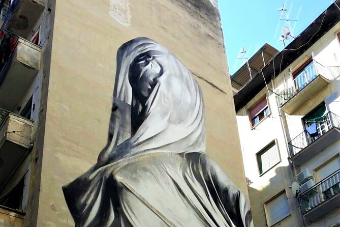 Spanish Quarter of Neaples StreetArt & Traditions, with coffee and babà - Largo Maradona and the quarter’s street art