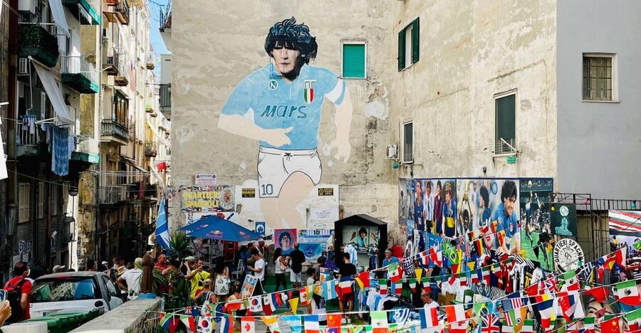 Street art tour of the Spanish Quarters & Maradona idol - Finding the Spanish Quarters’ 200 murals