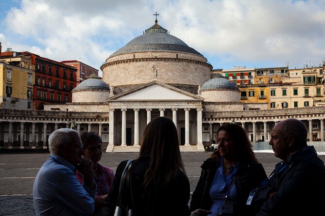 The Greatest Walking Tour of Naples: 4h with an Expert Guide - Via Toledo and the Pignasecca market