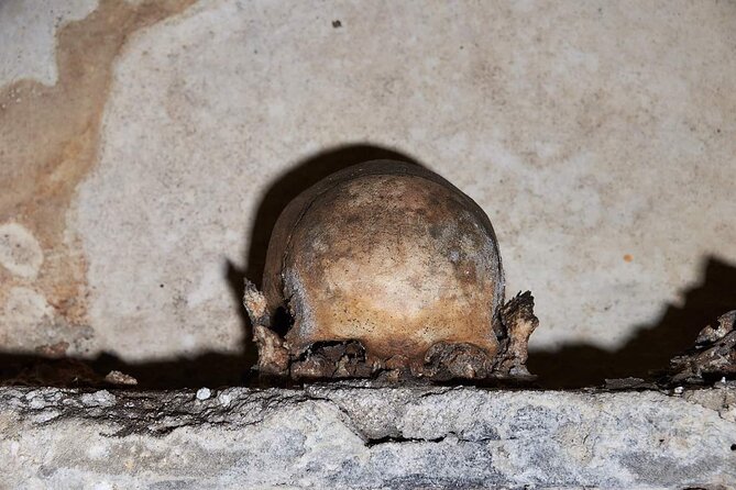The Mystery of Naples Saga: The Skull with ears - San Gregorio Armeno sets the tone