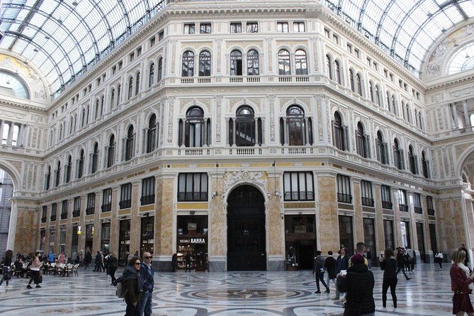 The Origins Of Naples. Unique private tour of the monumental area - Who will get the most from this Naples walk