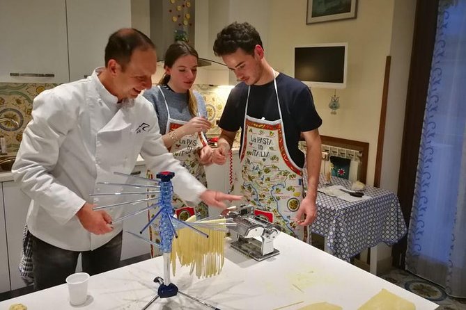 The Ultimate Neapolitan Cooking Class with Local - Who will enjoy this evening most?
