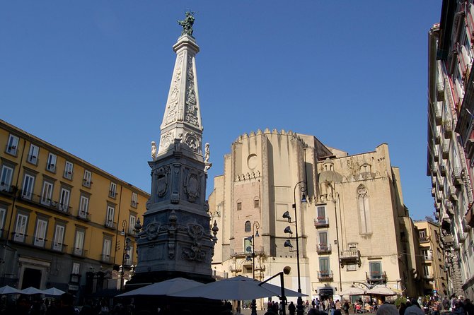 The Underground Naples: a Trip to the Hidden City - What the private format adds