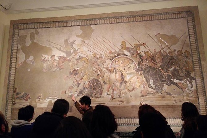 THE WONDERS OF ANTIQUES: The Archaeological Museum of Naples - Meeting Fabio at 9:00 in Piazza Museo