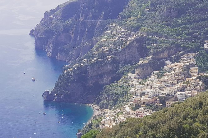 TOUR : EXCLUSIVE AMALFI COAST : Positano Sorrento Pompeii - Timing, comfort, and the group size