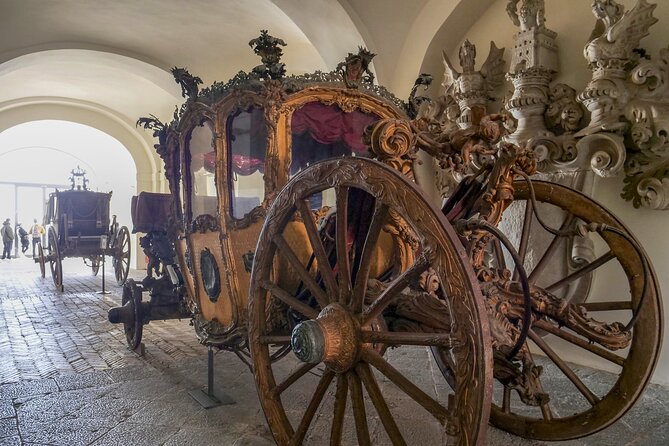 Tour in the Charterhouse of St. Martin and Pedamentina with an art expert - Guide style and the role of Ilaria Fiore