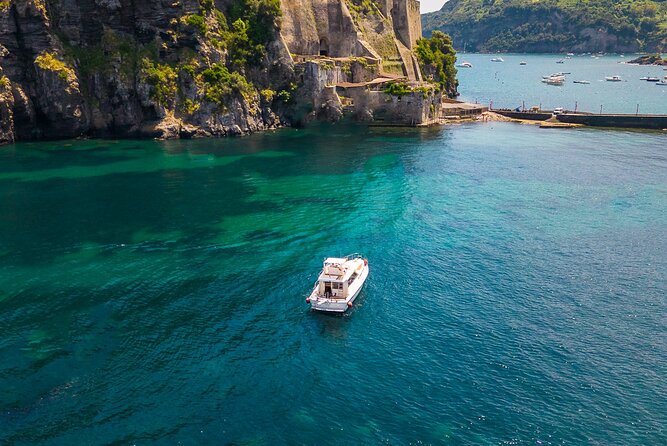 Tour of Ischia in Private Yacht - The Aragonese Castle and Ischia Ponte