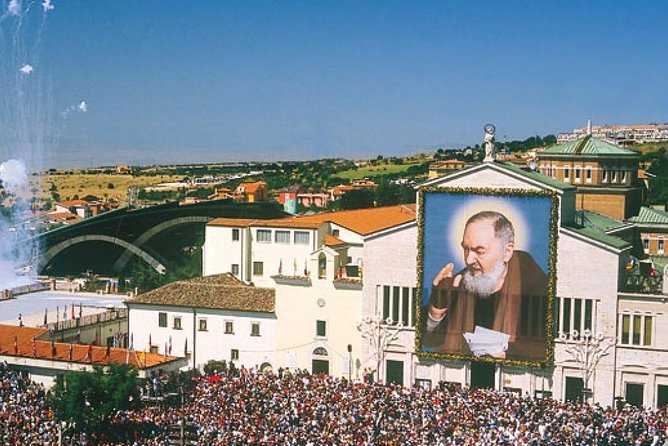 Tour Of Padre Pio: From Pietrelcina To San Giovanni Rotondo - The old churches and Padre Pio’s former tomb