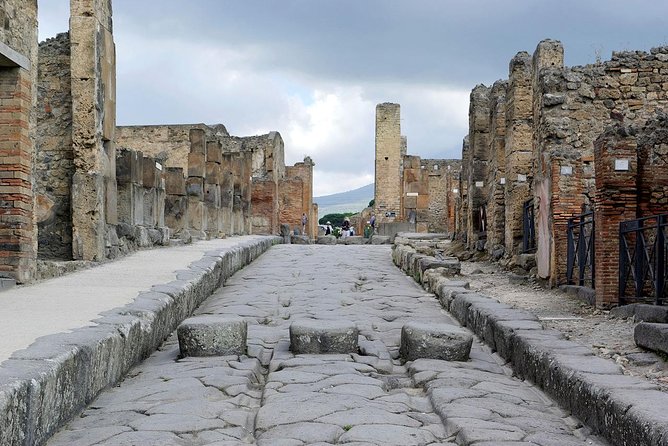 Tour of Positano+Sorrento+Pompeii (BEST SELLER Full Day) - What private transportation really adds